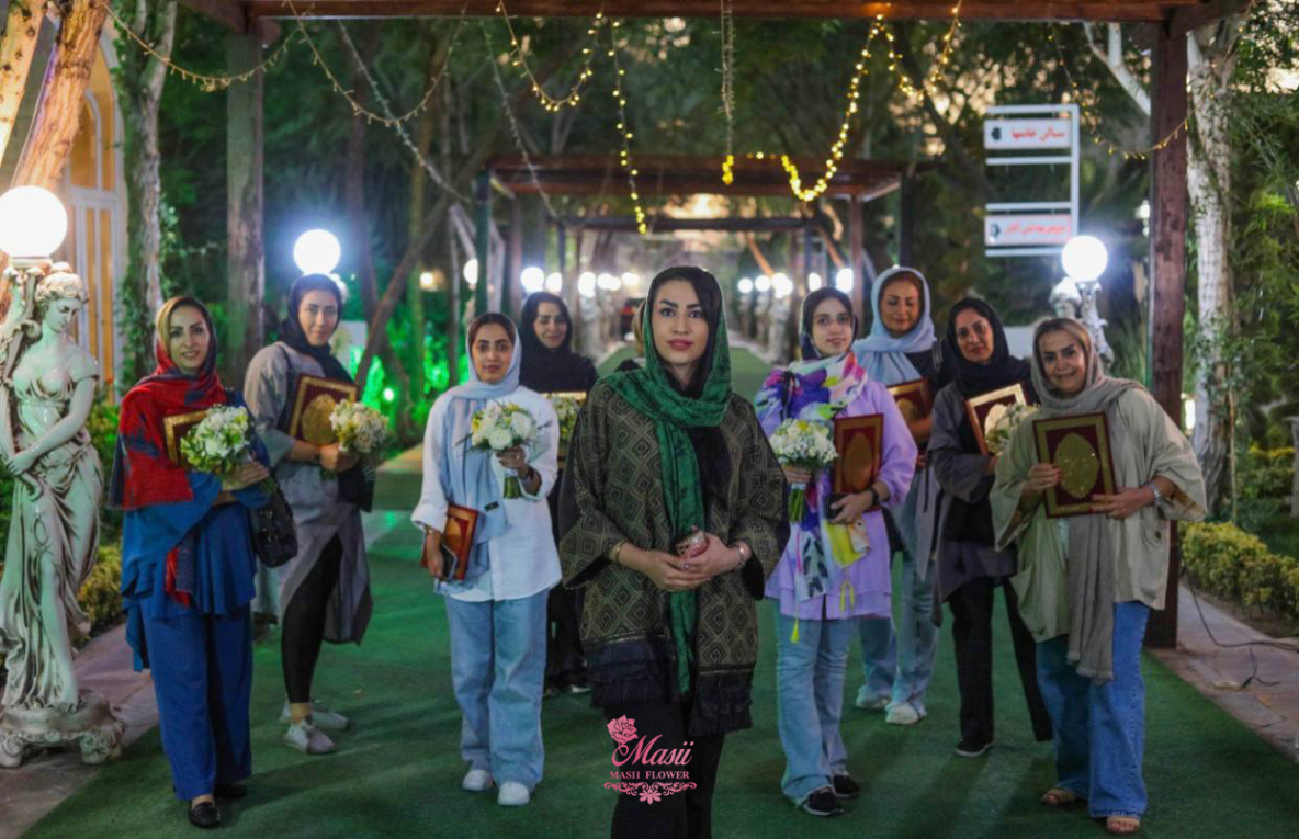 برگزاری ورکشاپ های گل آرایی توسط معصومه گرگانی